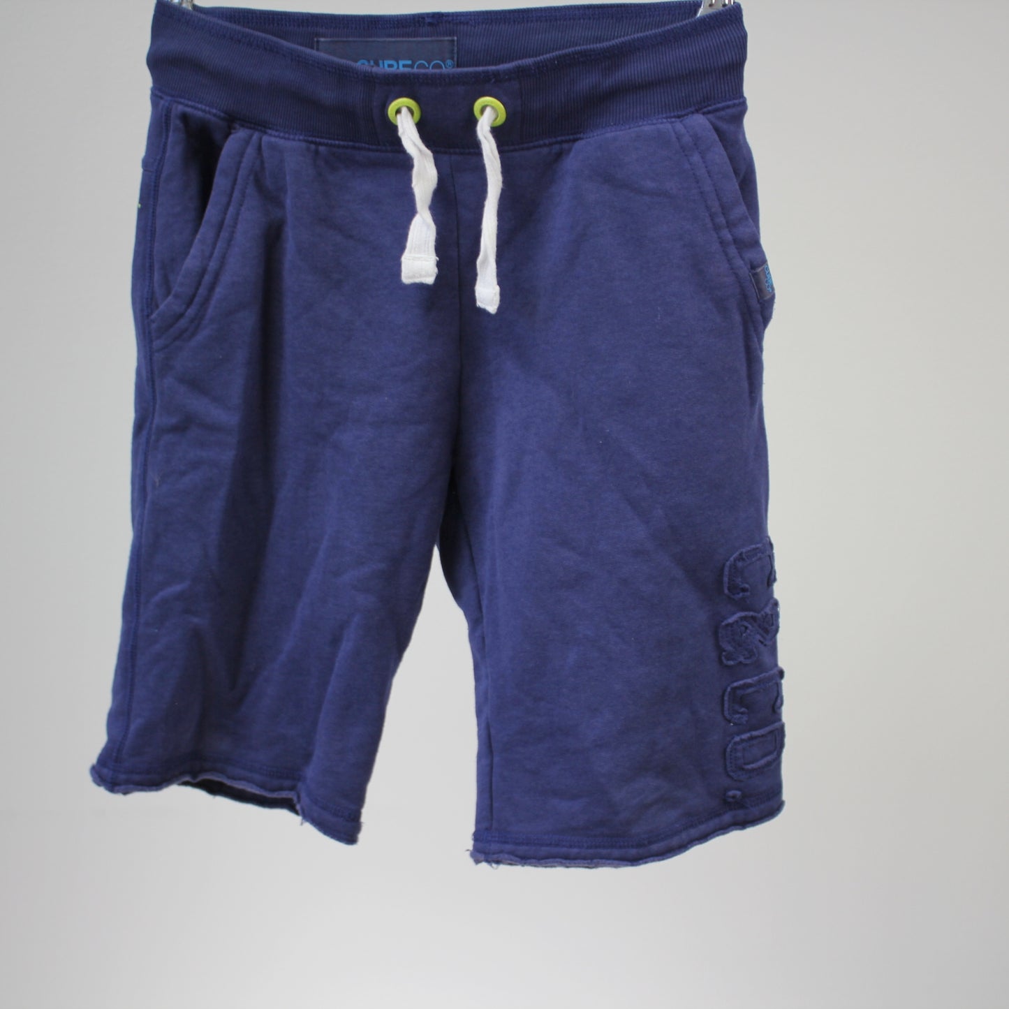 Shortsit college, koko 146cm