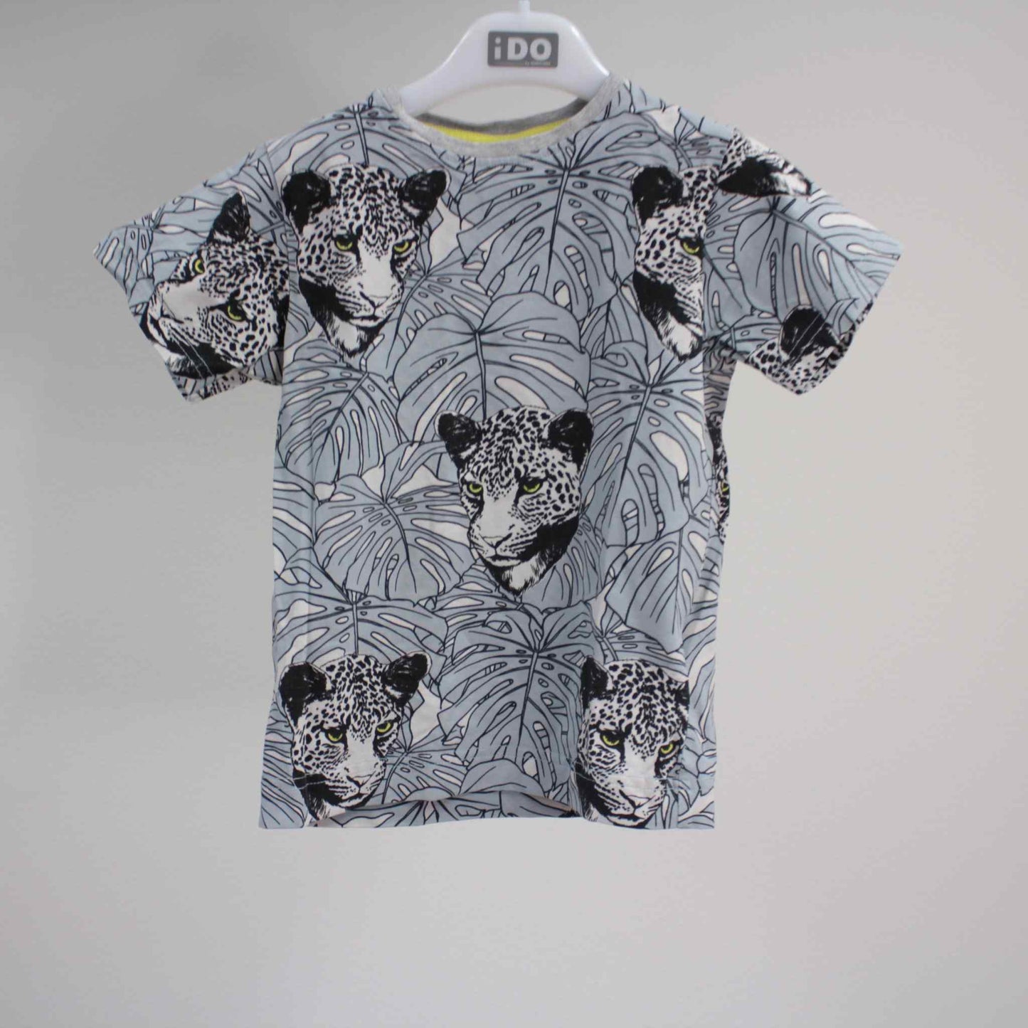T-paita, koko 98cm