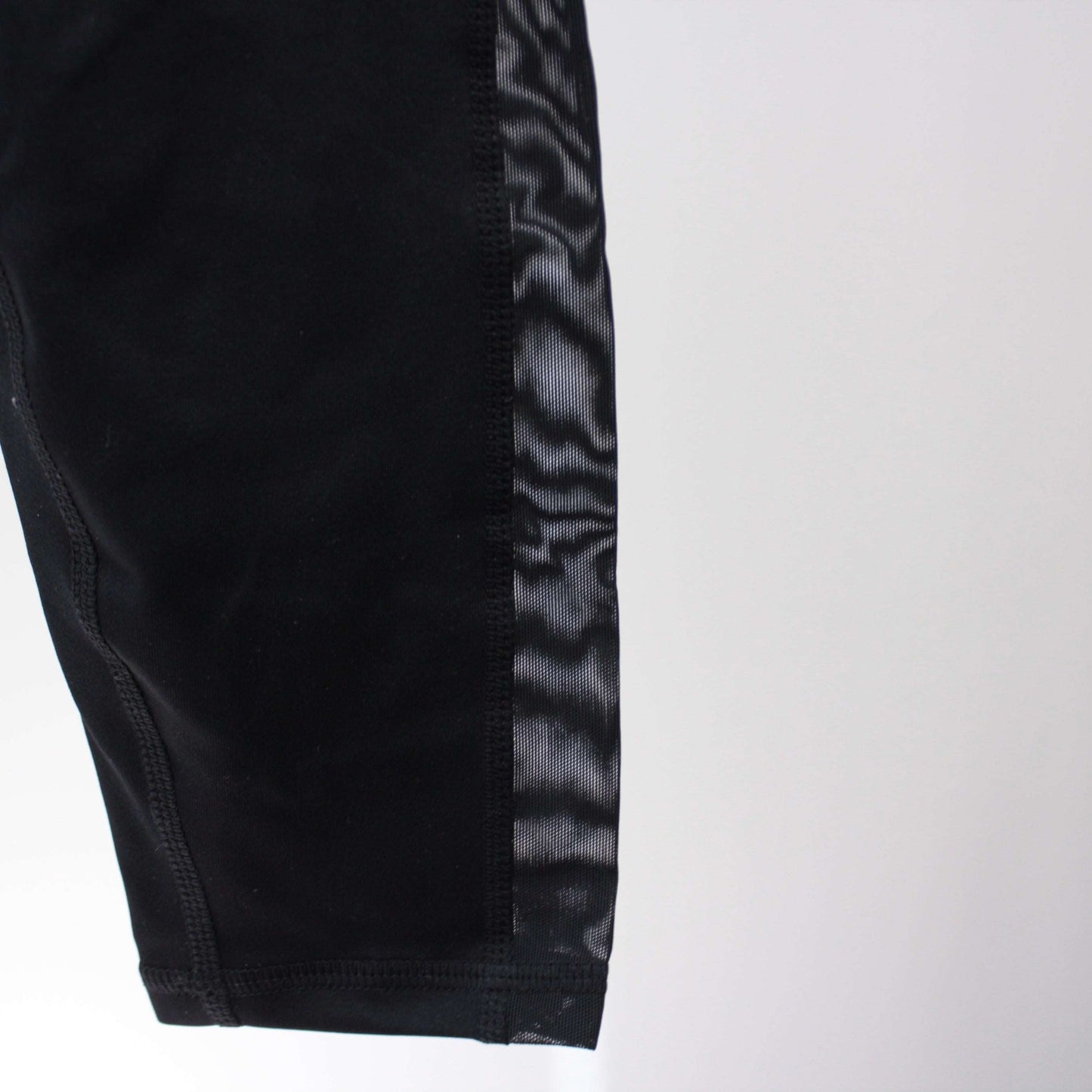 second hand Äitiyslegginsit sportti, koko S-H&M Mama