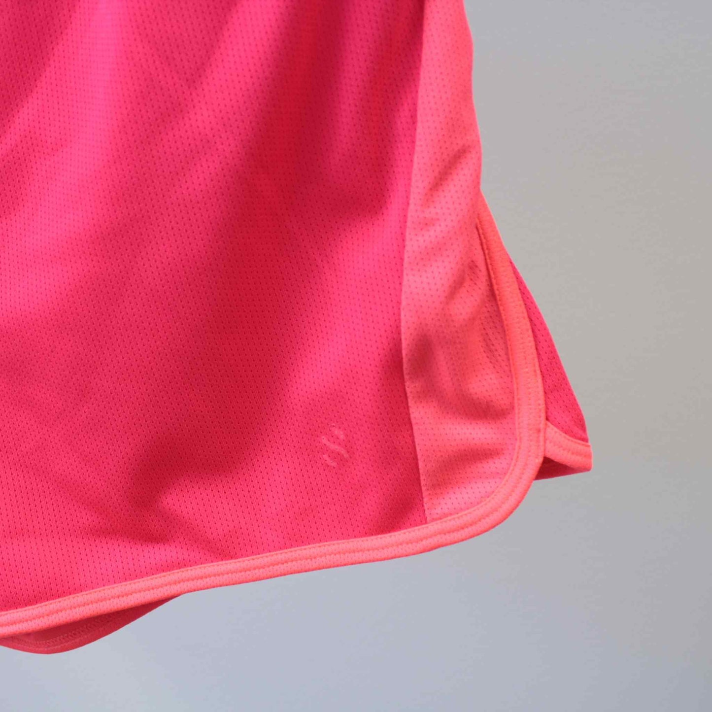 Treeni-shortsit, koko 170cm