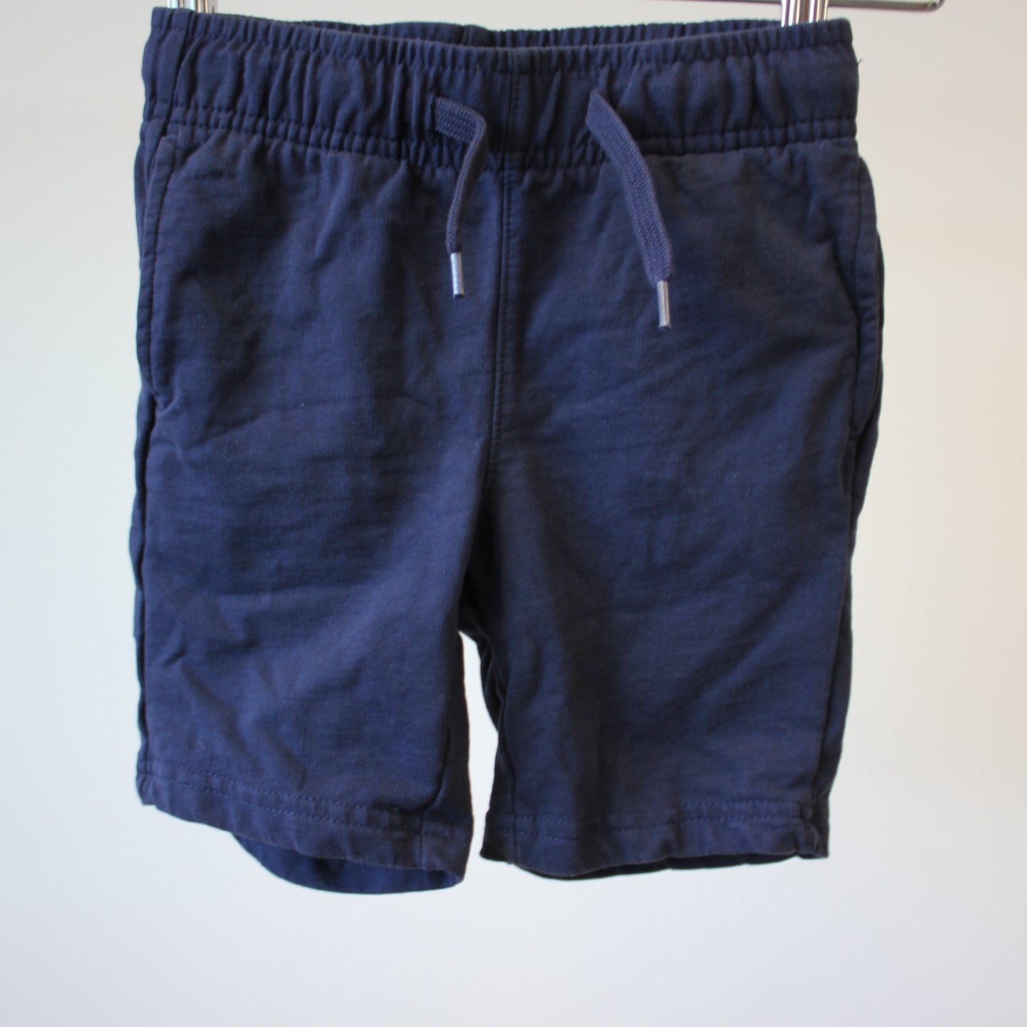 Shortsit college, koko 98cm