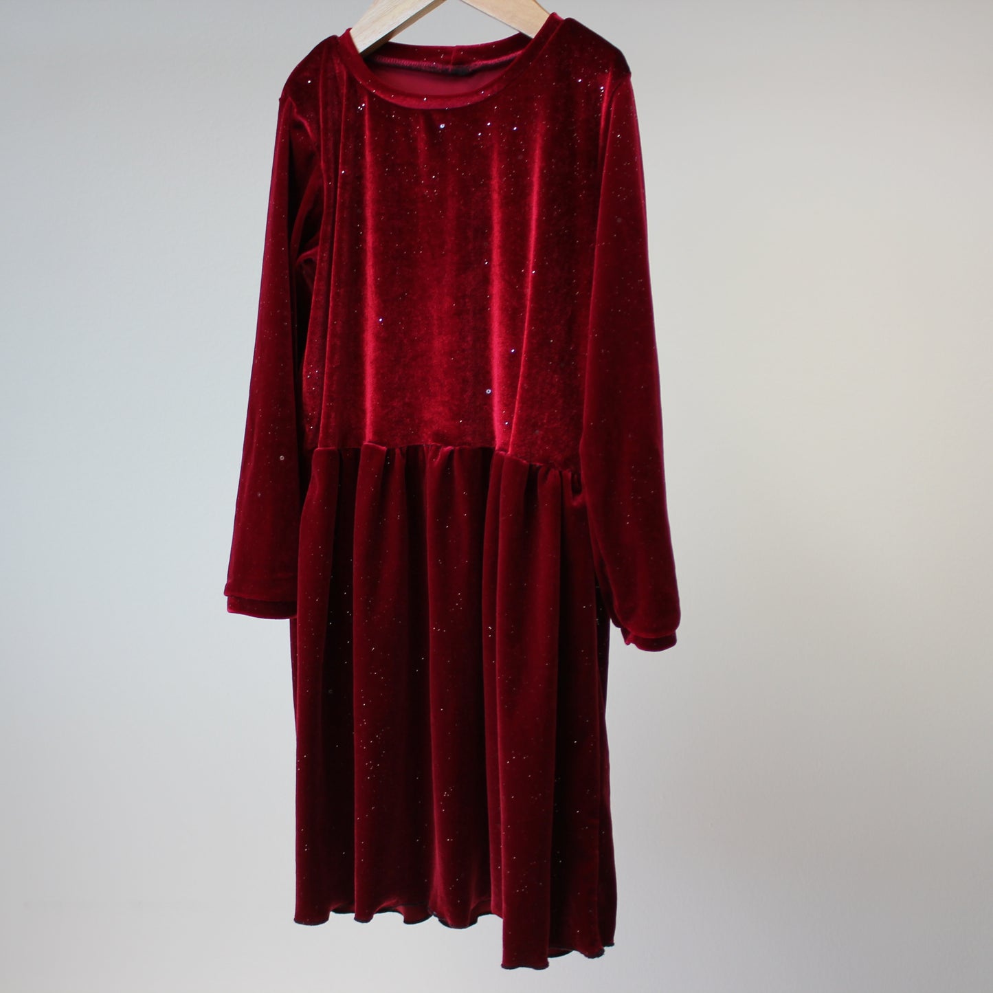second hand Velour-mekko, koko 110cm-Käsintehty
