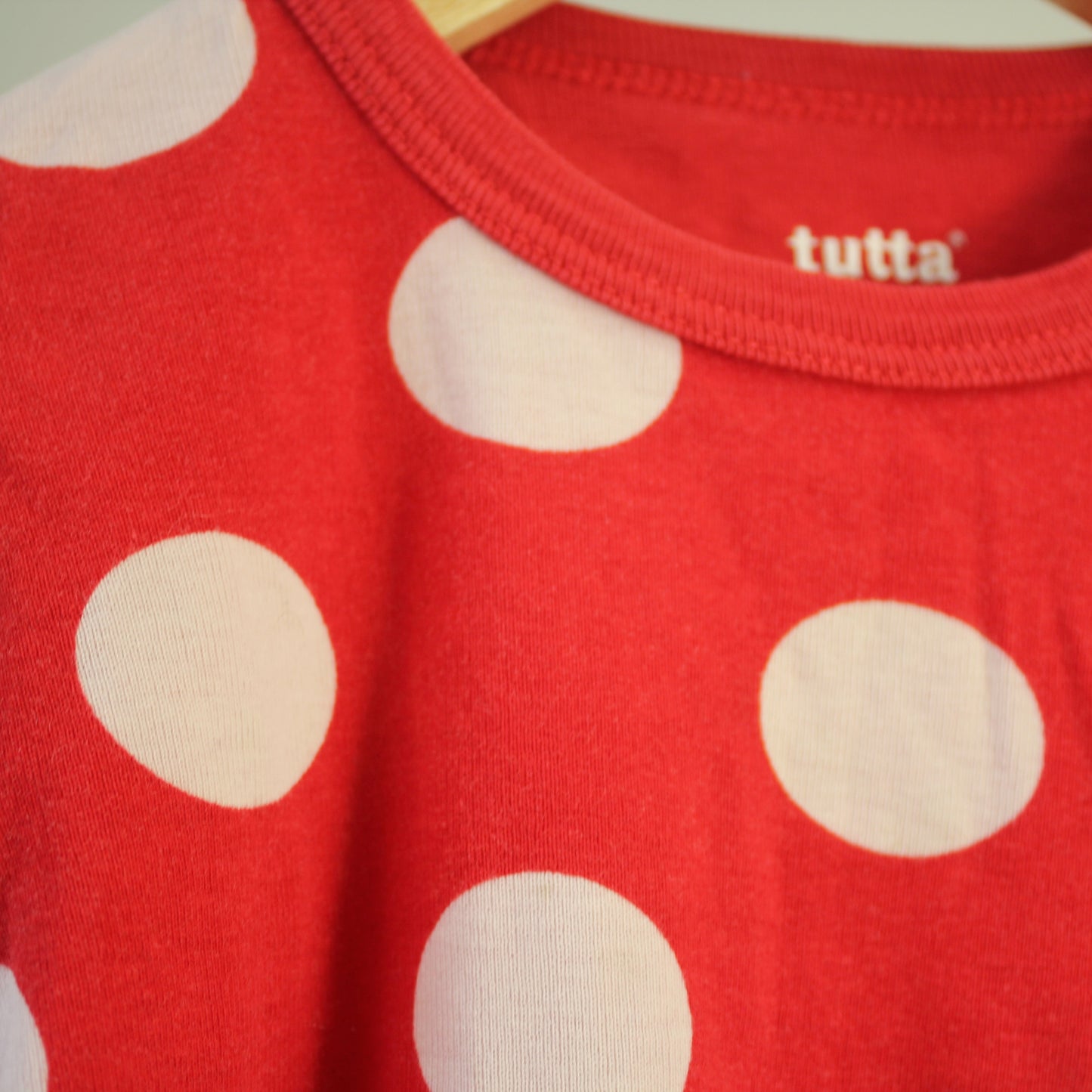 second hand Trikoo-paita, koko 104cm-Tutta
