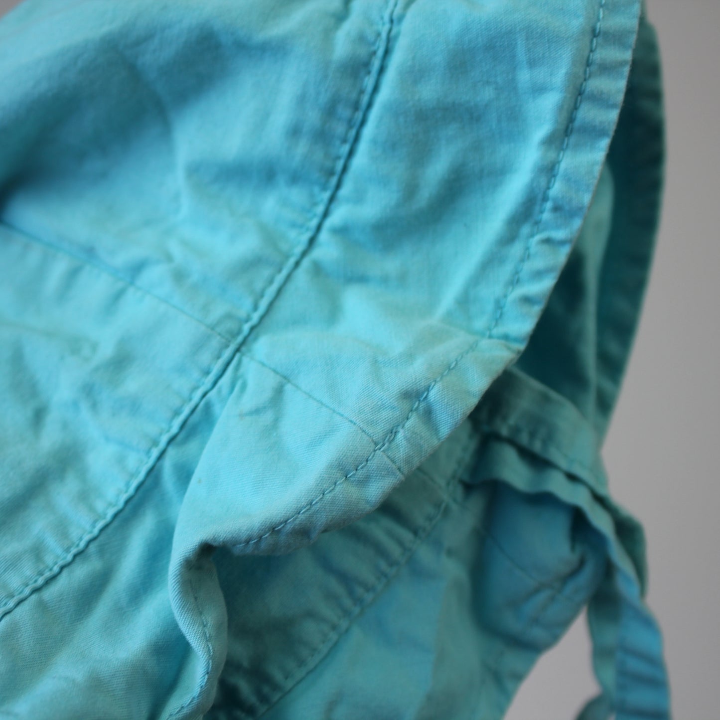 second hand Hellehattu, koko 40/42, 2-4kk-Name it
