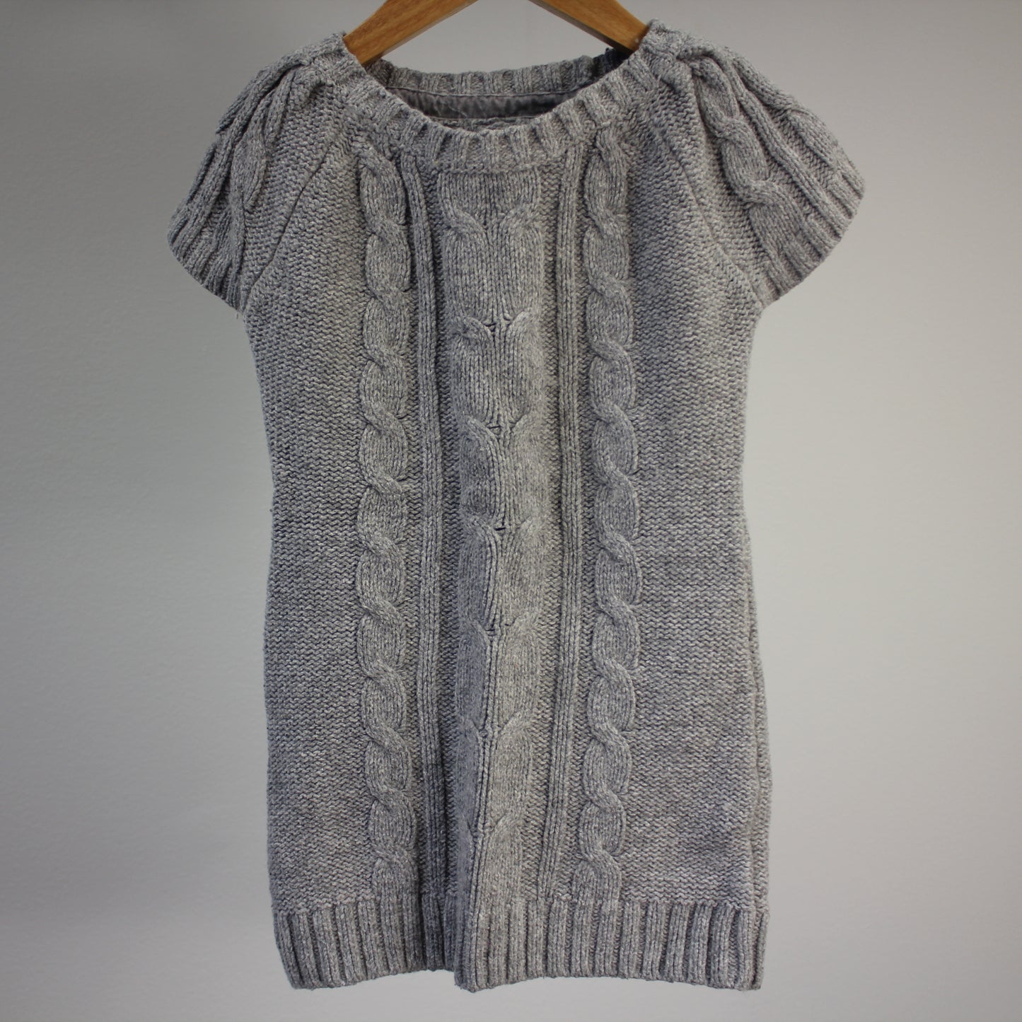 second hand Lyhythihainen neulepusero, koko 122cm-H&M