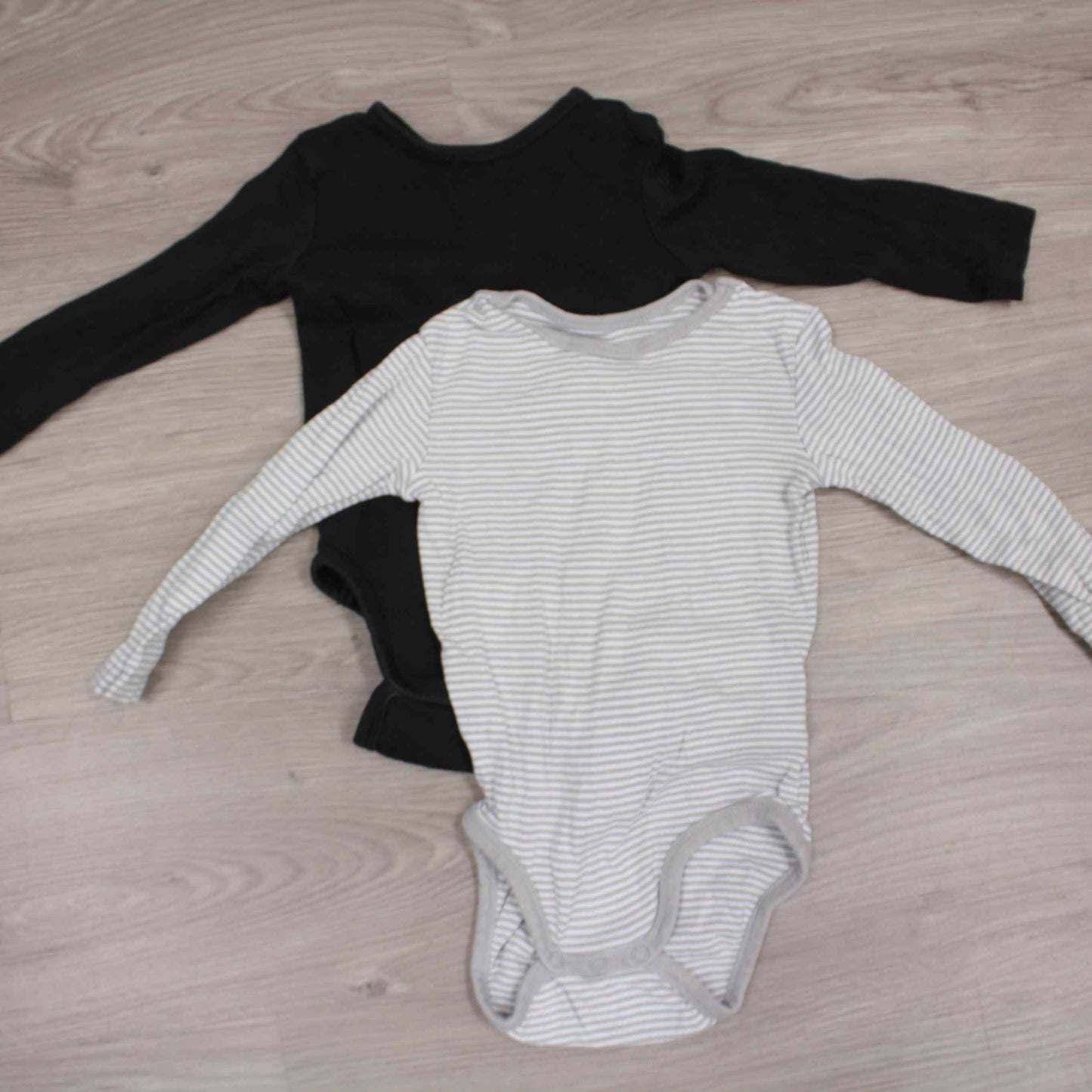 Body 2kpl, koko 80cm