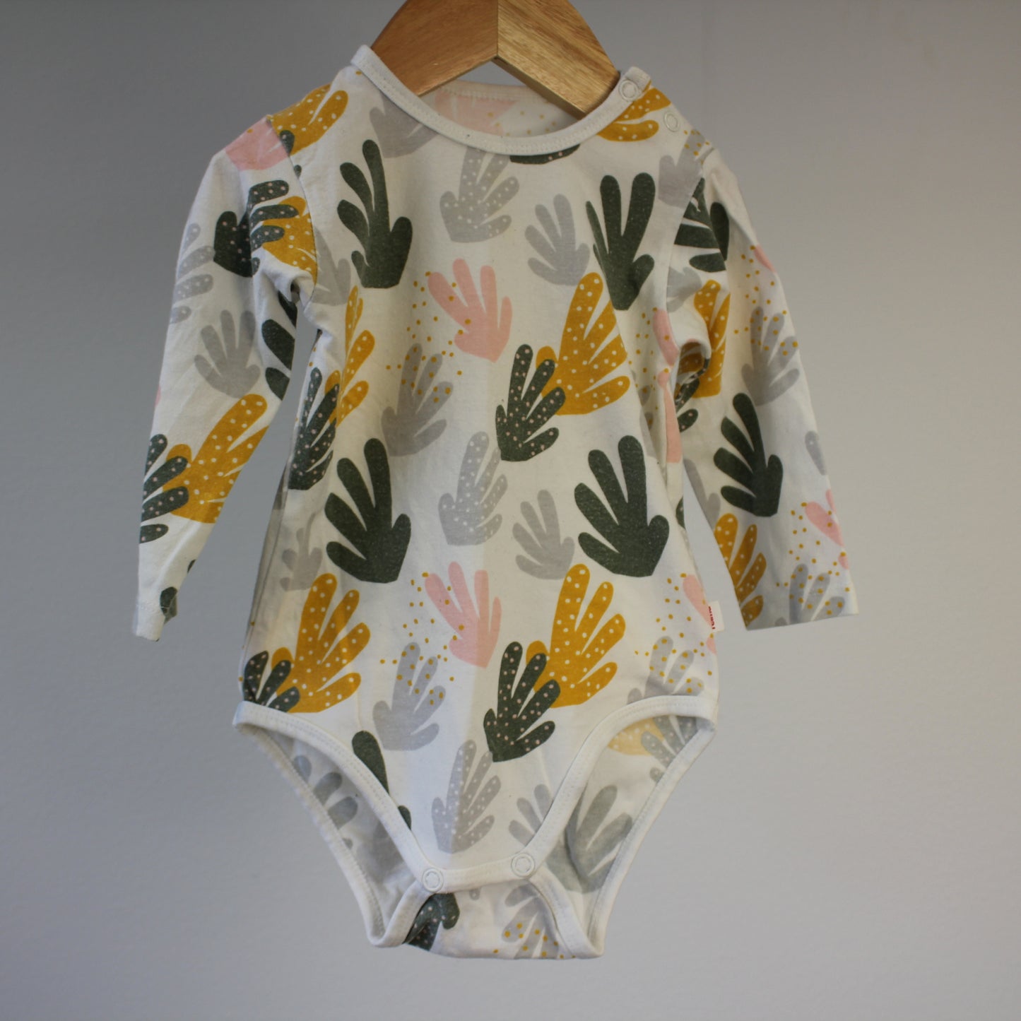 second hand Pitkähihainen body, koko 74cm-toinensauma.fi
