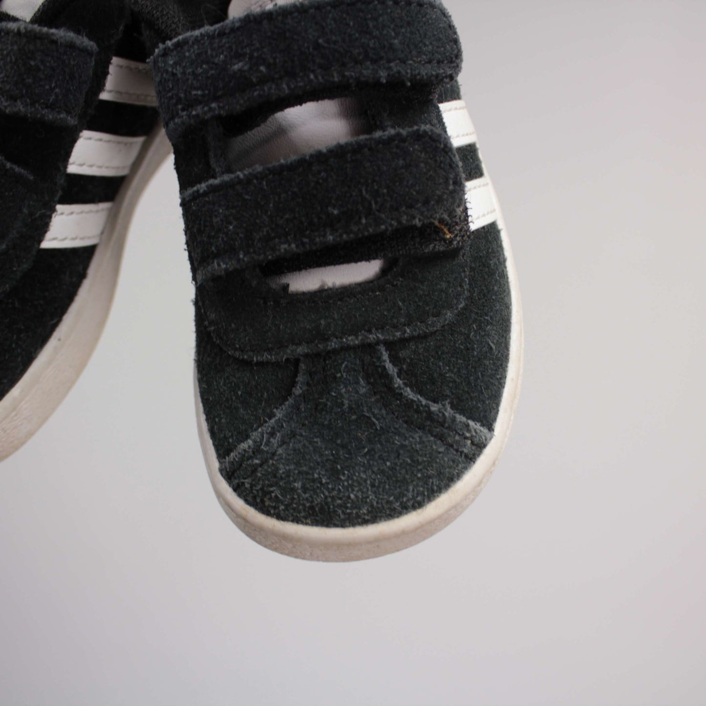 second hand Tennarit, koko EU 22-Adidas