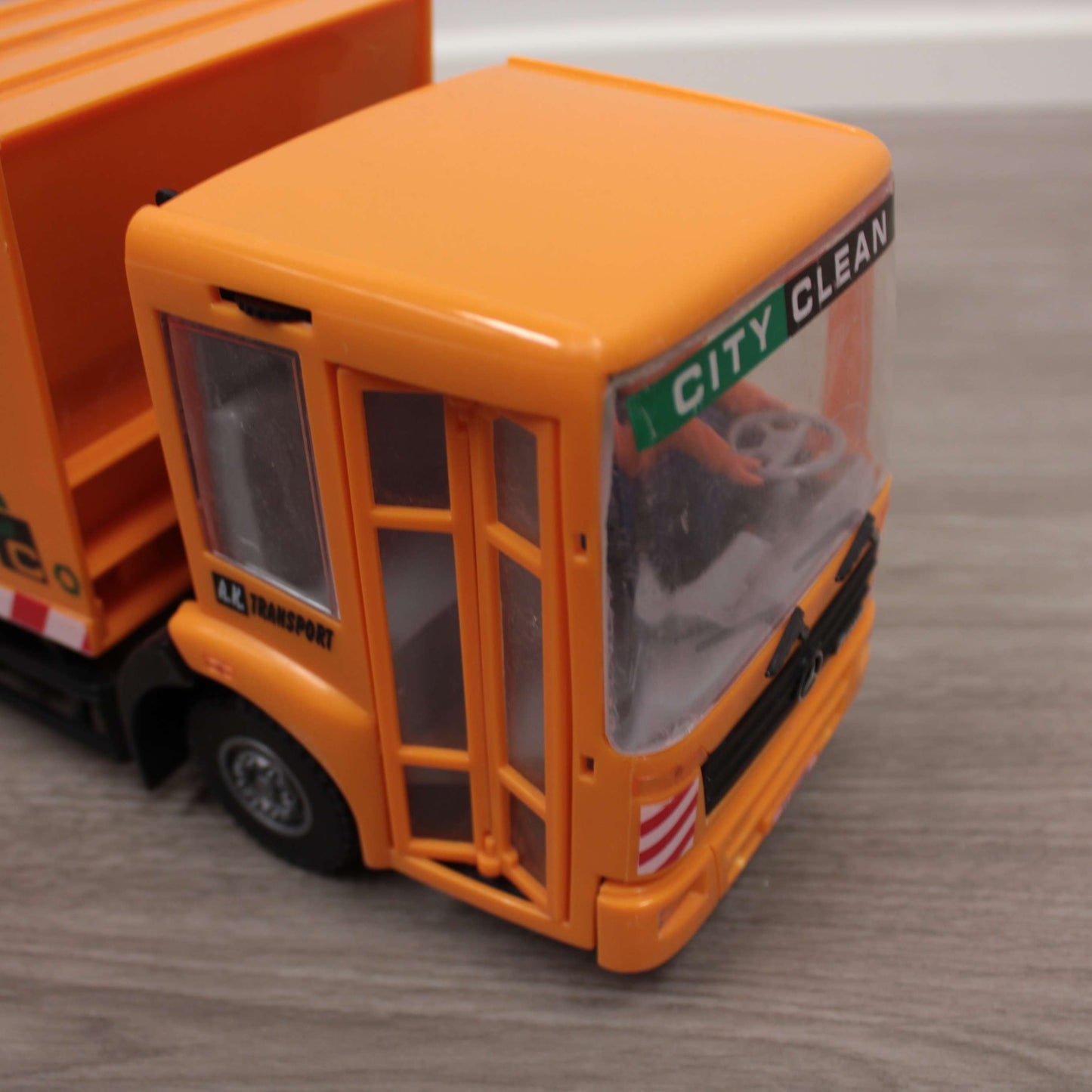 second hand Iso leluauto, 3+v-Top toys