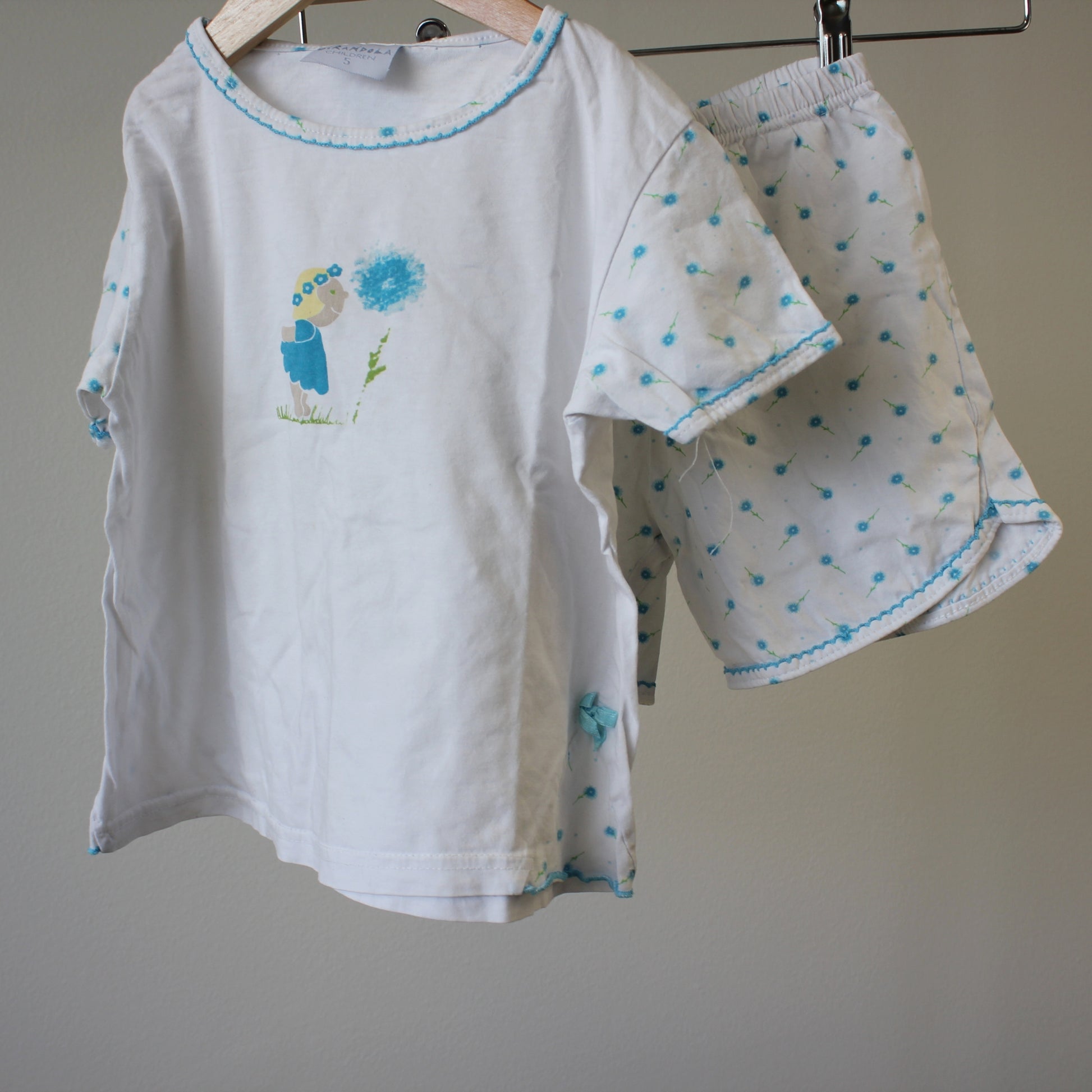 second hand Yö-asu trikoo, koko 110cm-Muu merkki