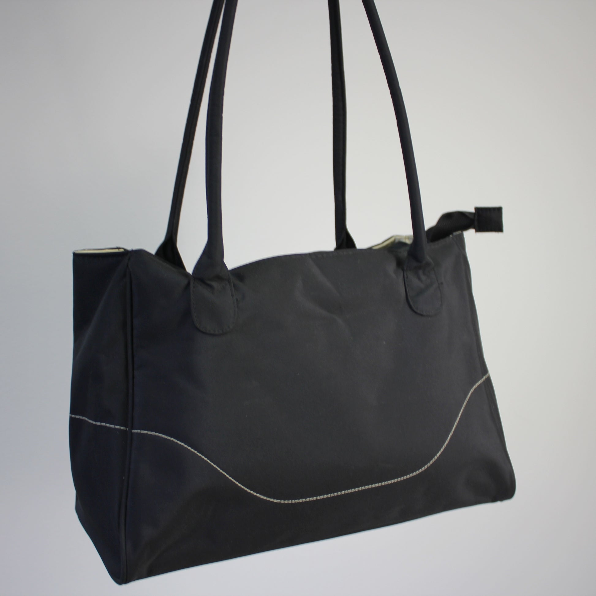 second hand Hoitolaukku sekä rintapumppu Medela Swing Maxi,-Medela