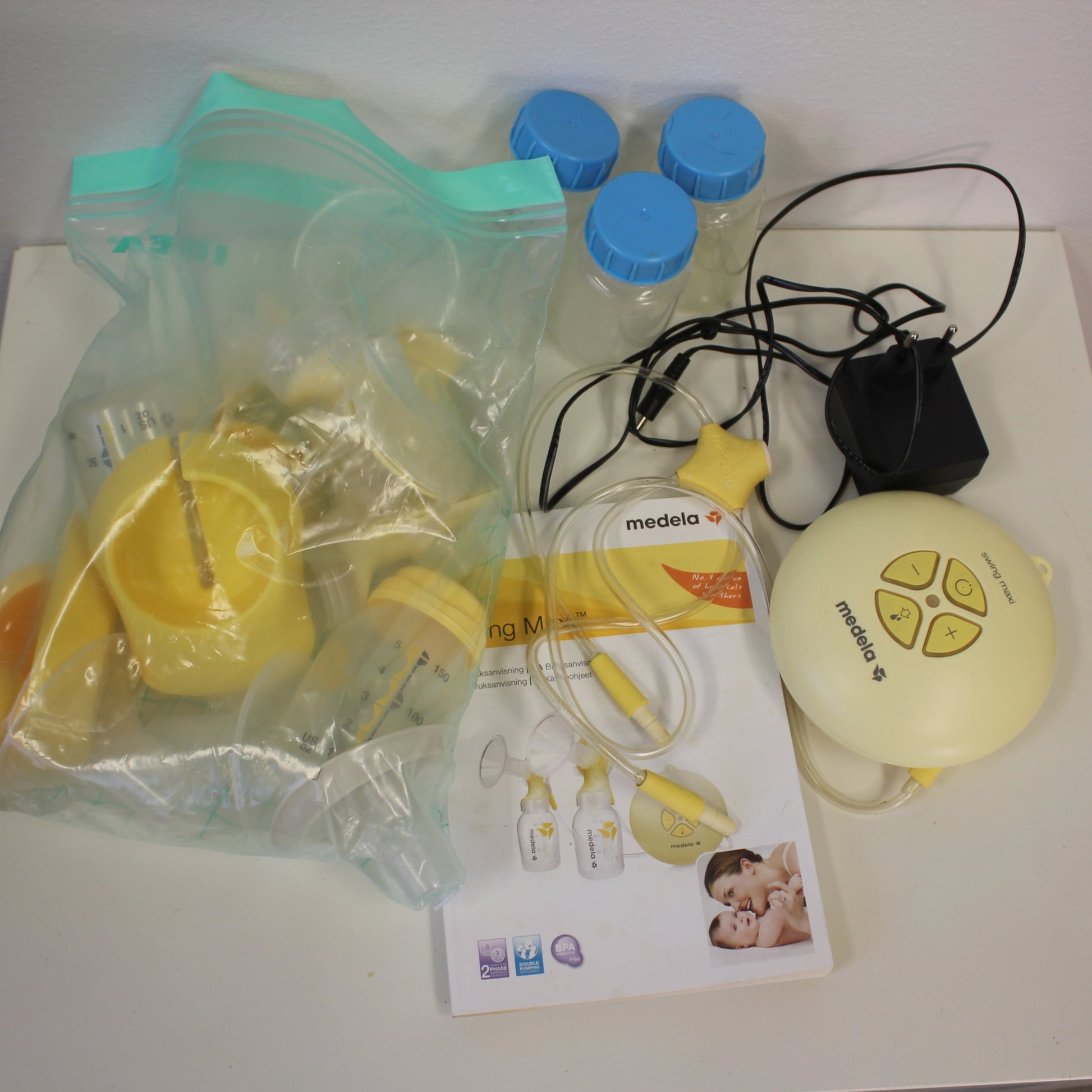 second hand Hoitolaukku sekä rintapumppu Medela Swing Maxi,-Medela