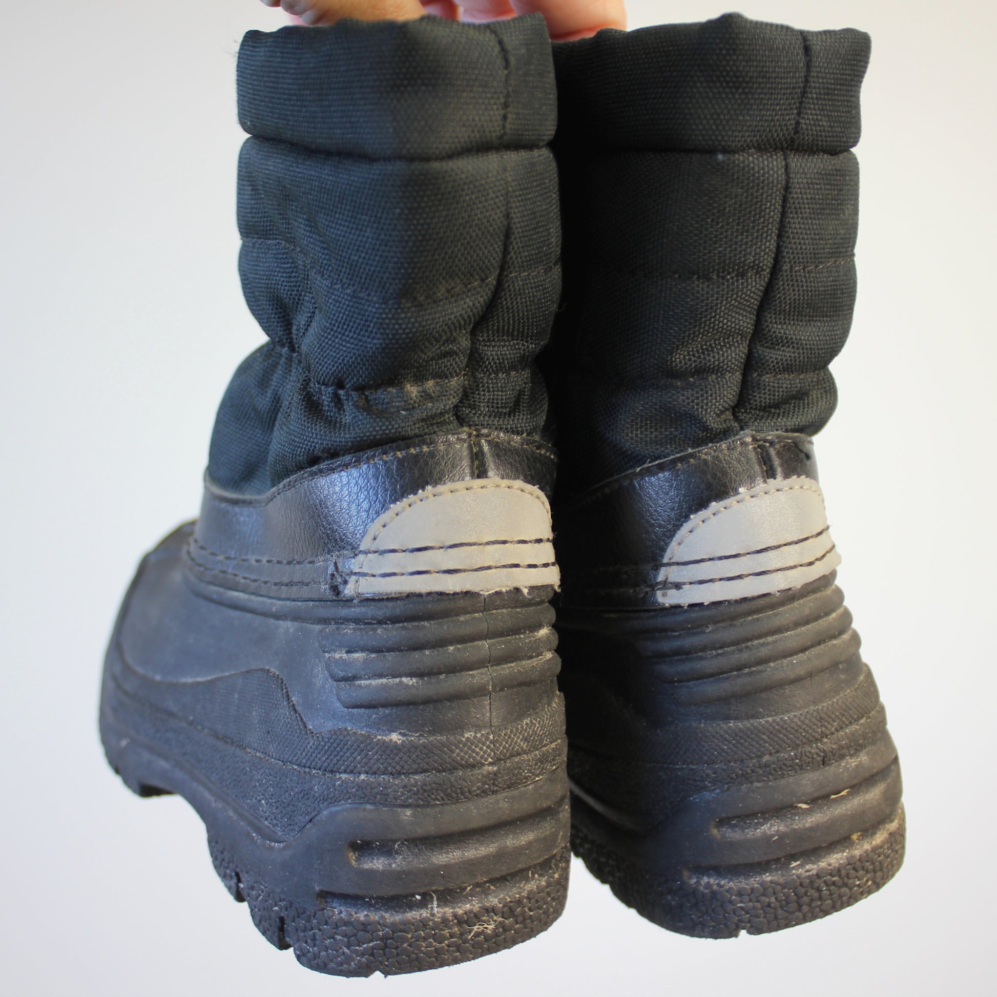 second hand Talvisaappaat, koko EU 25-Reima
