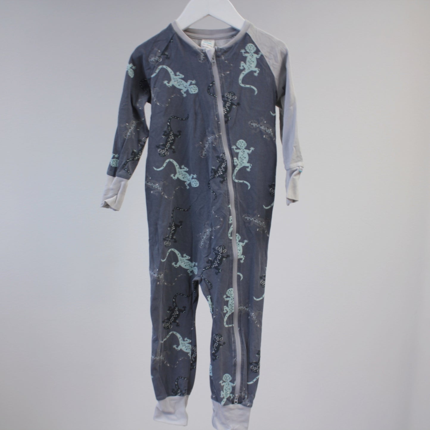 second hand Pyjama-haalari, koko 98cm-Breden