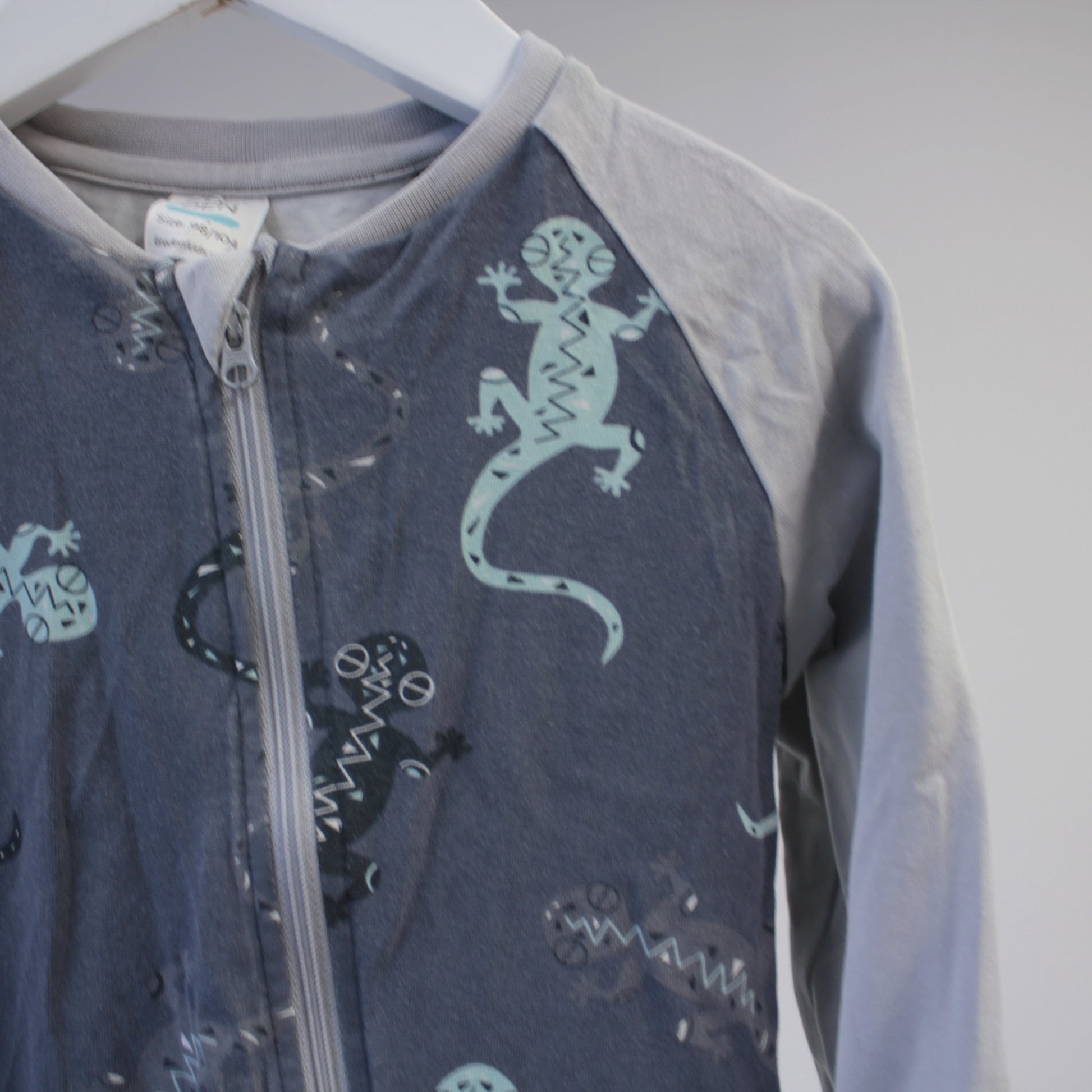second hand Pyjama-haalari, koko 98cm-Breden