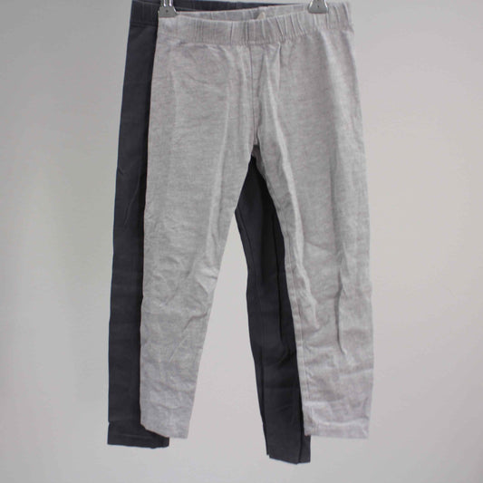 Kahdet legginsit, koko 110cm
