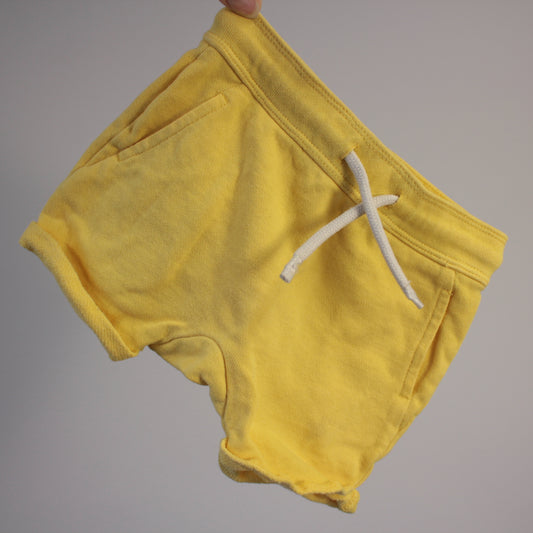 second hand Shortsit college, koko 68cm-H&M