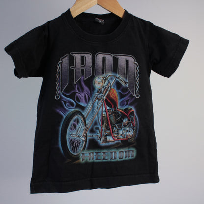 second hand T-paita, koko 104cm-Rockvolution