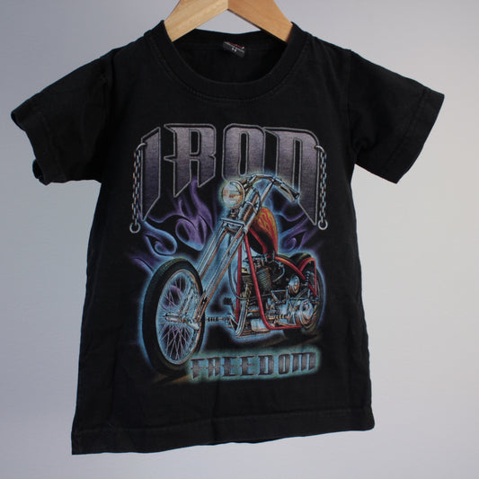 second hand T-paita, koko 104cm-Rockvolution