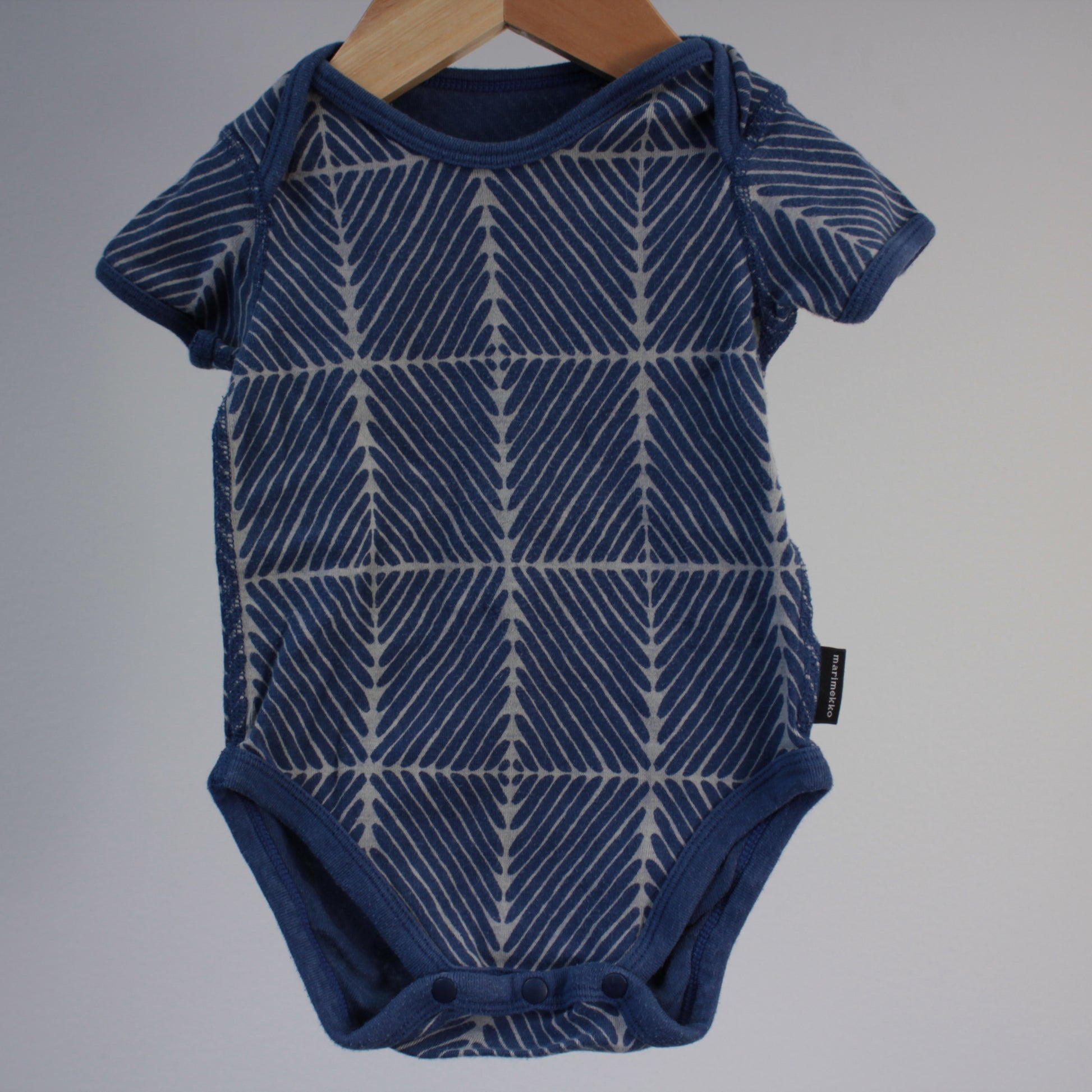 second hand Lyhythihainen body, koko 62cm-Marimekko