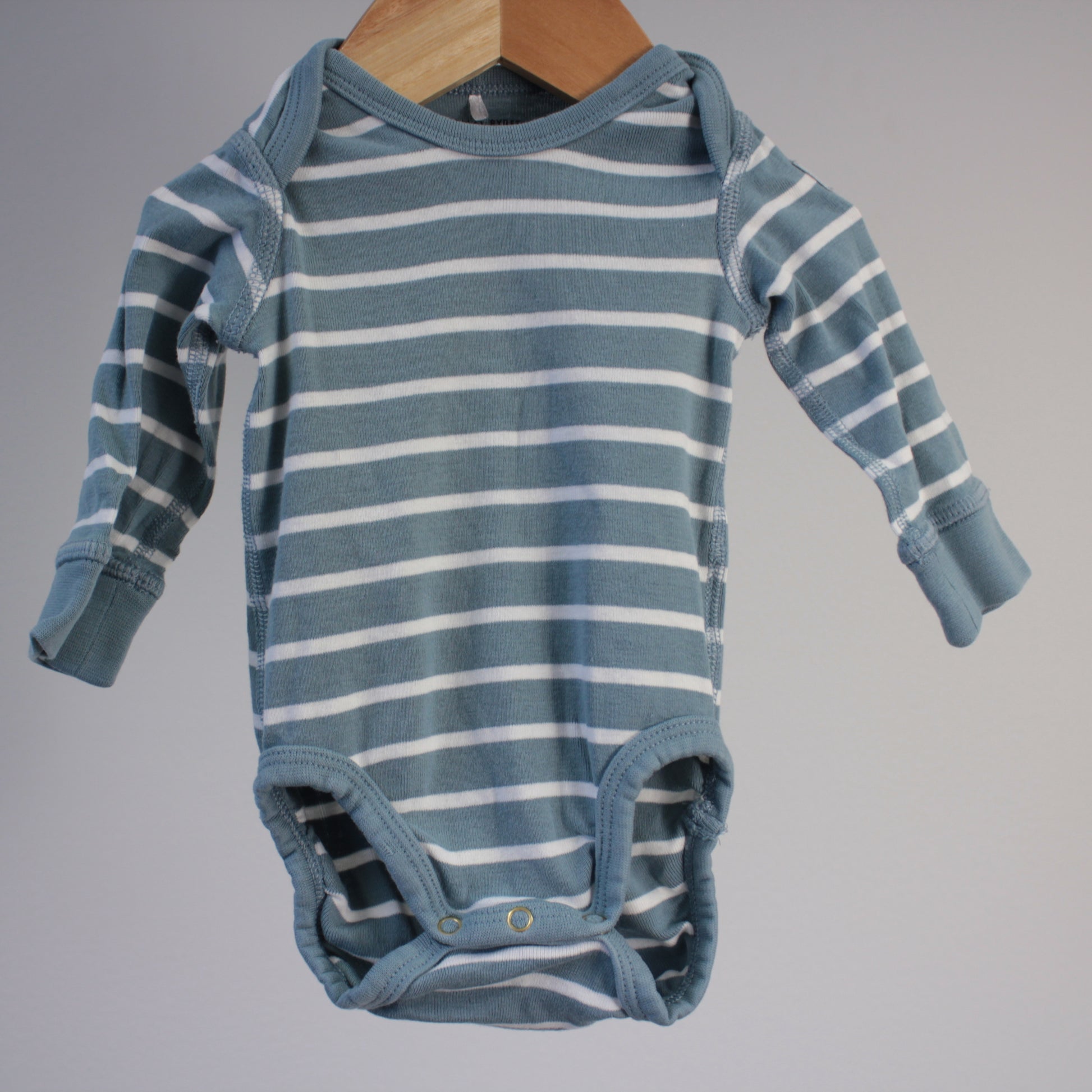 second hand Pitkähihainen body, koko 56cm-Polarn o Pyret