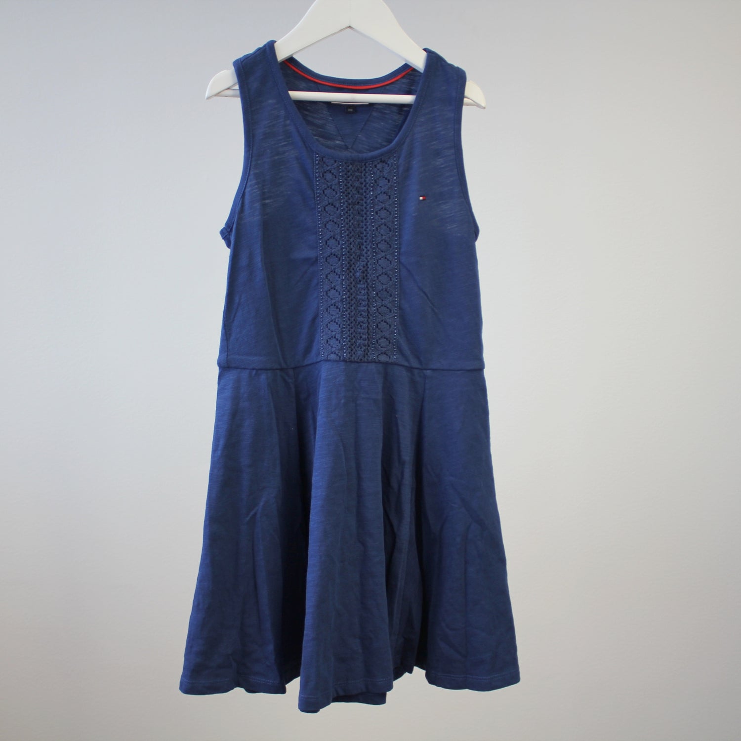 second hand Trikoo-mekko, koko 140cm-Tommy Hilfiger